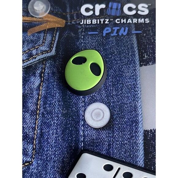 5 Pack Crocs Jibbitz Dude Pin Backer Alien Dominoes Peace Pizza Slice NEW - Picture 4 of 12